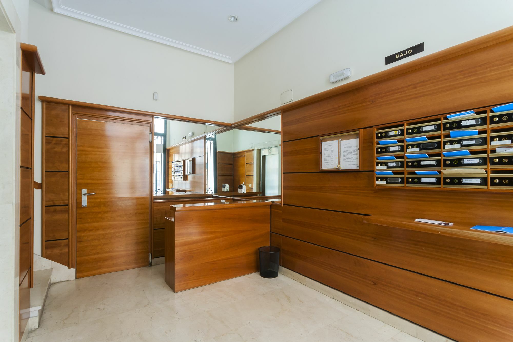 Dobo Rooms Palacio Apartments Мадрид Экстерьер фото