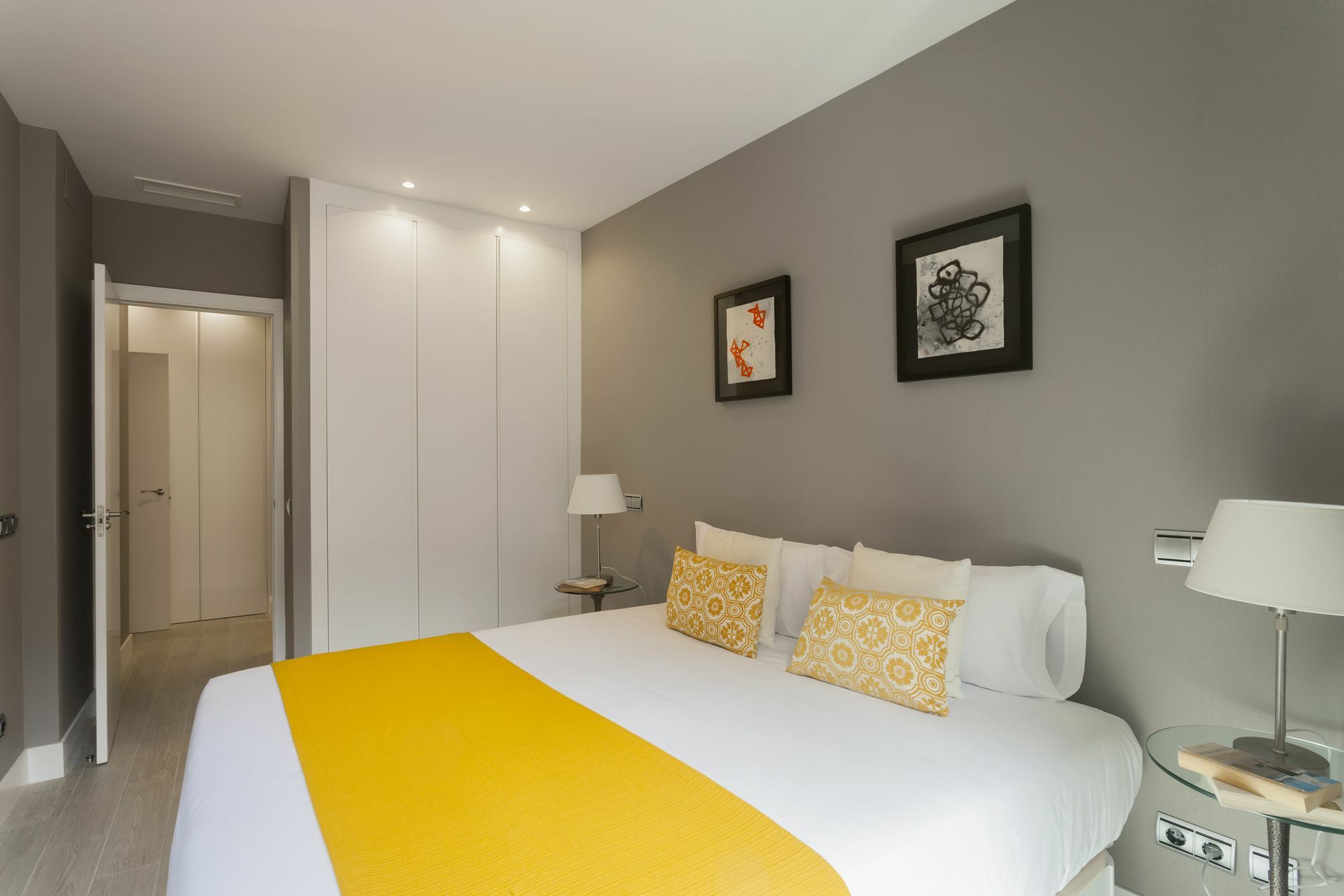 Dobo Rooms Palacio Apartments Мадрид Экстерьер фото